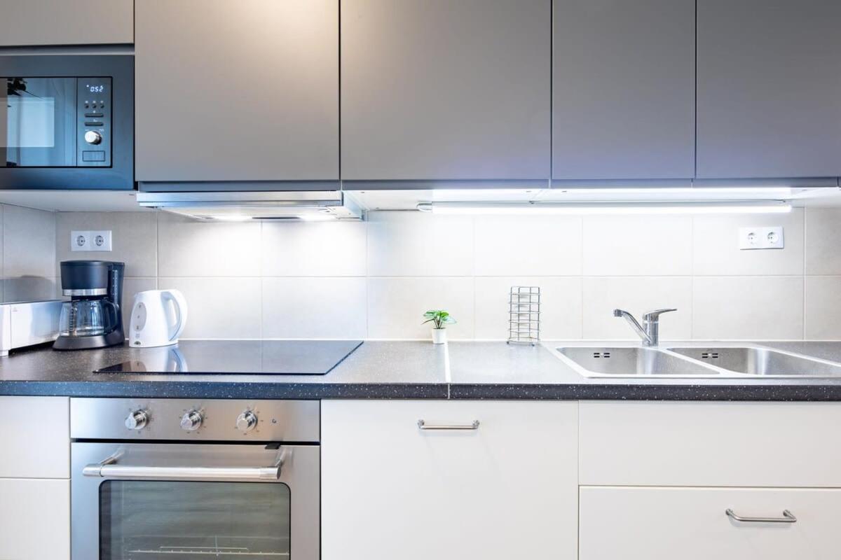 - Terrace - Modern Apartamento